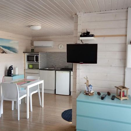 Agreable Petit Chalet Camarsac Exterior foto