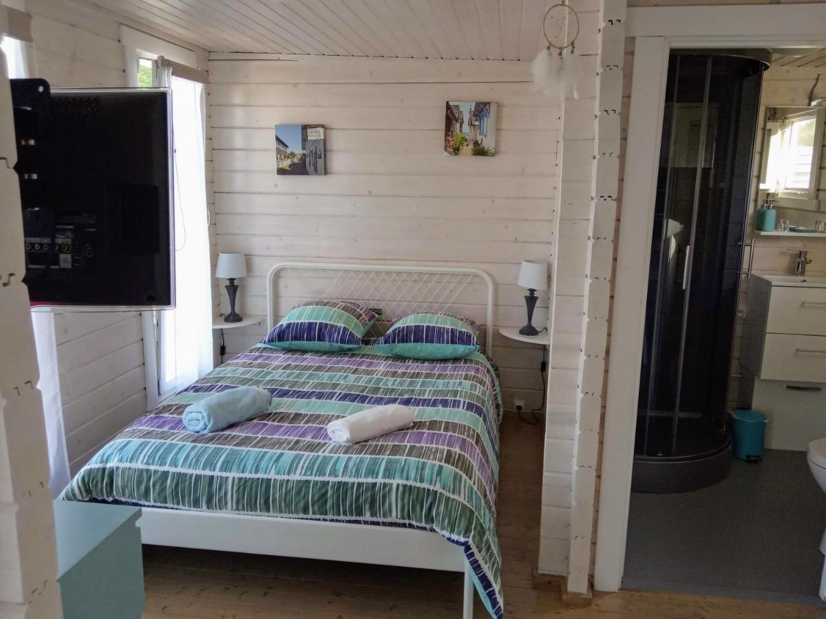 Agreable Petit Chalet Camarsac Exterior foto